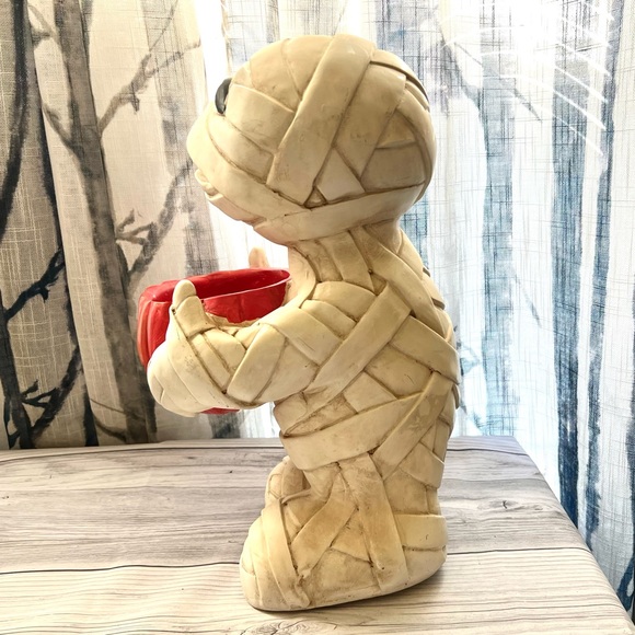 Marvin the Mummy Holding Halloween Candy Dish - Picture 6 of 9